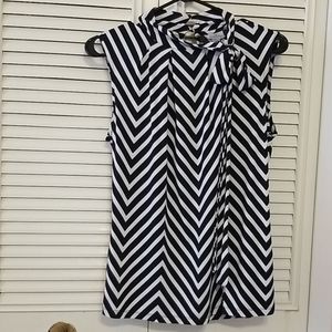 Black & White Zigzag Top